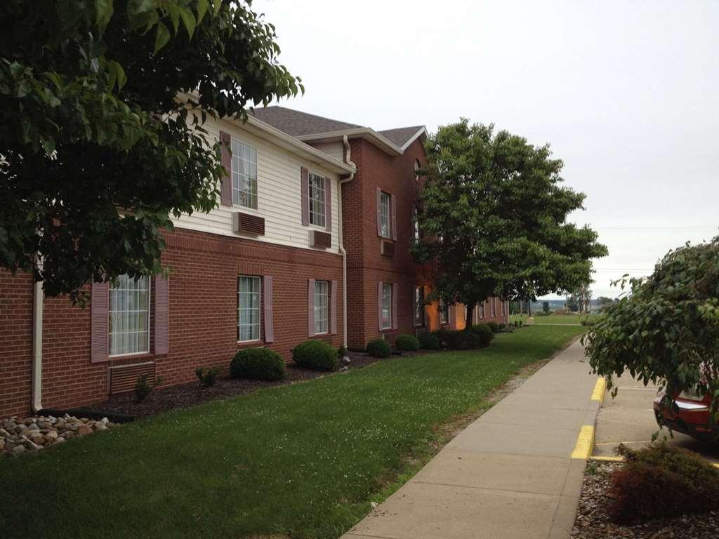 Country Hearth Inn & Suites Willard Εξωτερικό φωτογραφία